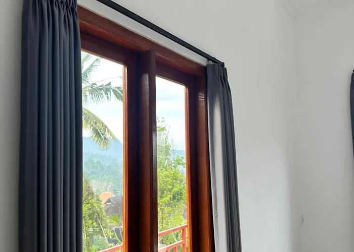 Merta House Homestay *